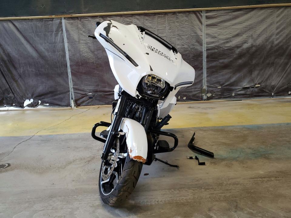 2025 Harley-Davidson Flhx