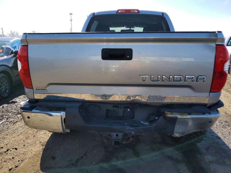 2015 Toyota Tundra SR5
