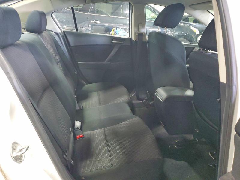2013 Mazda 3 I