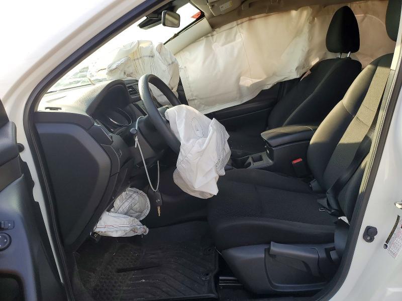 2022 Nissan Rogue Sport s