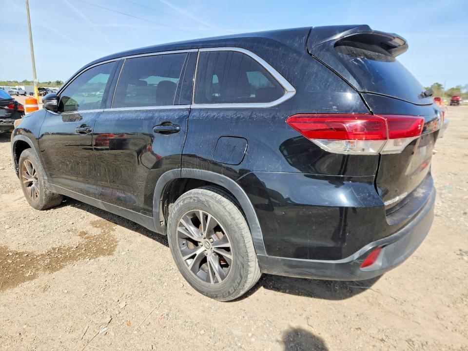 2019 Toyota Highlander le