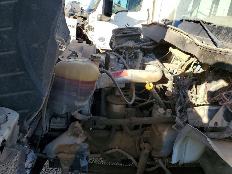 2004 International 4300 TOW Truck