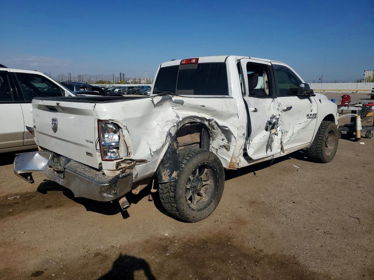 2015 Dodge RAM 1500 SLT