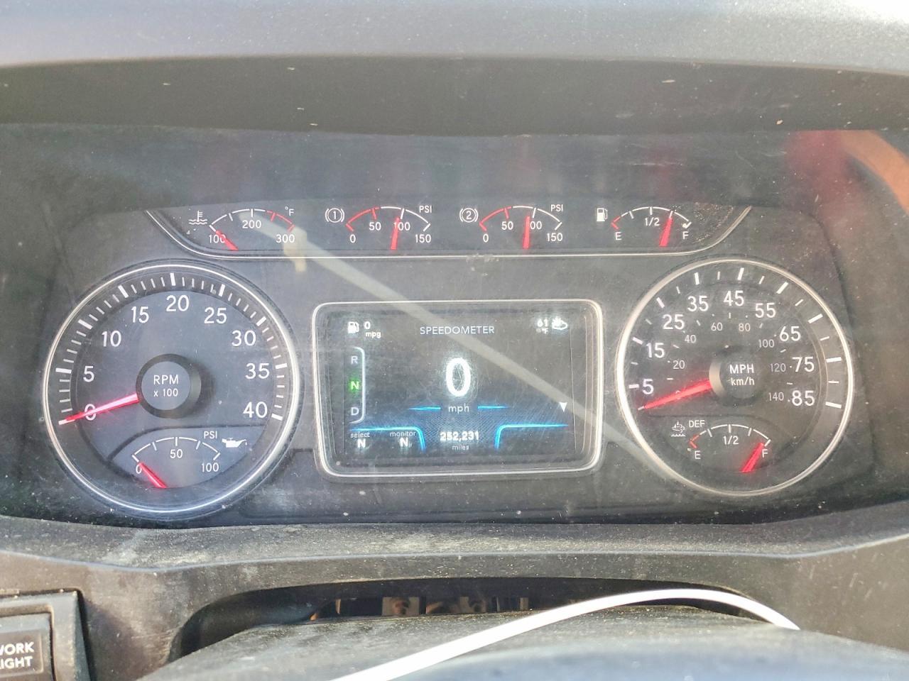 2020 International MV607 BOX Truck