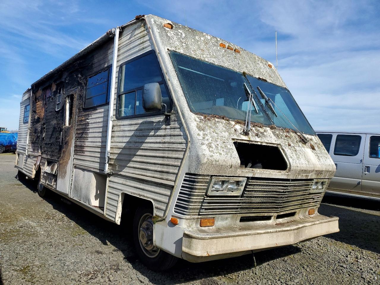 1987 Georgetown 1986 John Deere RV