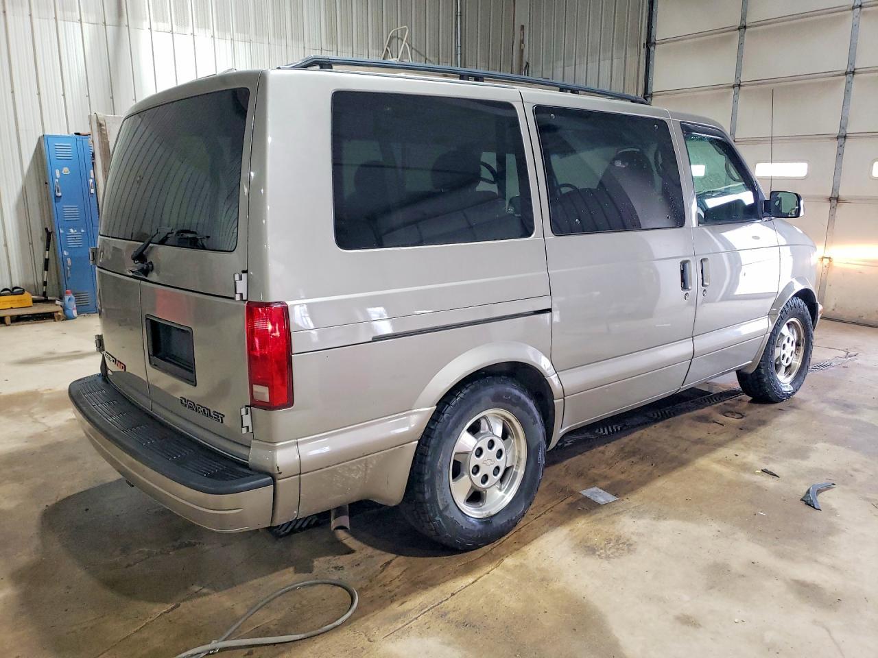 2003 Chevrolet Astro