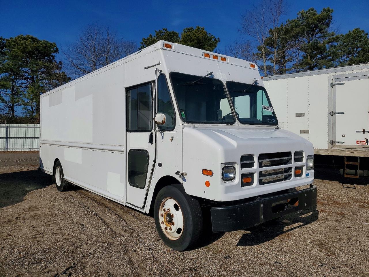 2008 Freigliner 2008 Freightliner MT 55 Chassis Delivery Truck