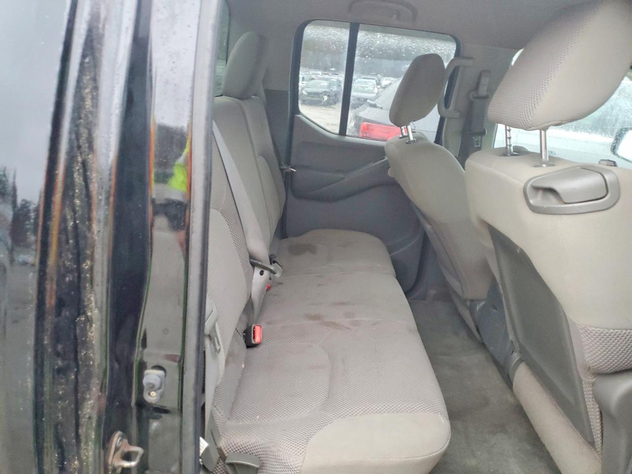 2011 Nissan Frontier S