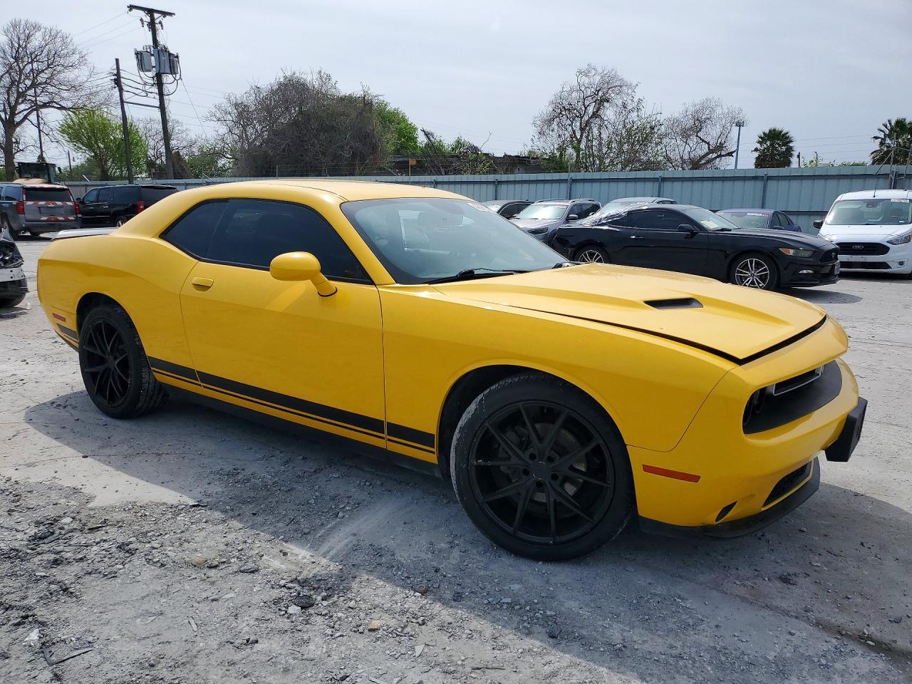 2017 Dodge Challenger sxt