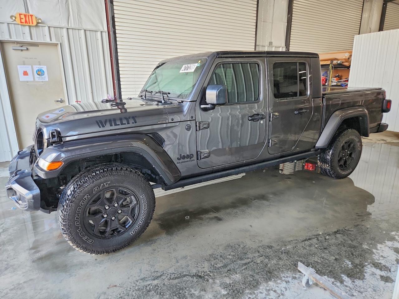 2022 Jeep Gladiator Sport