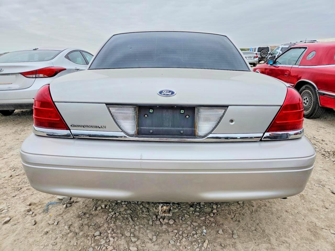 2008 Ford Crown Victoria lx