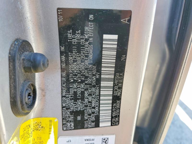 2012 Toyota Sienna le 8-passenger