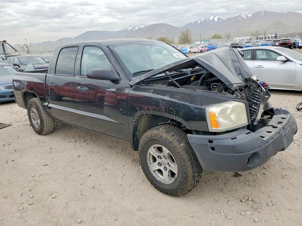 2005 Dodge Dakota Quad SLT