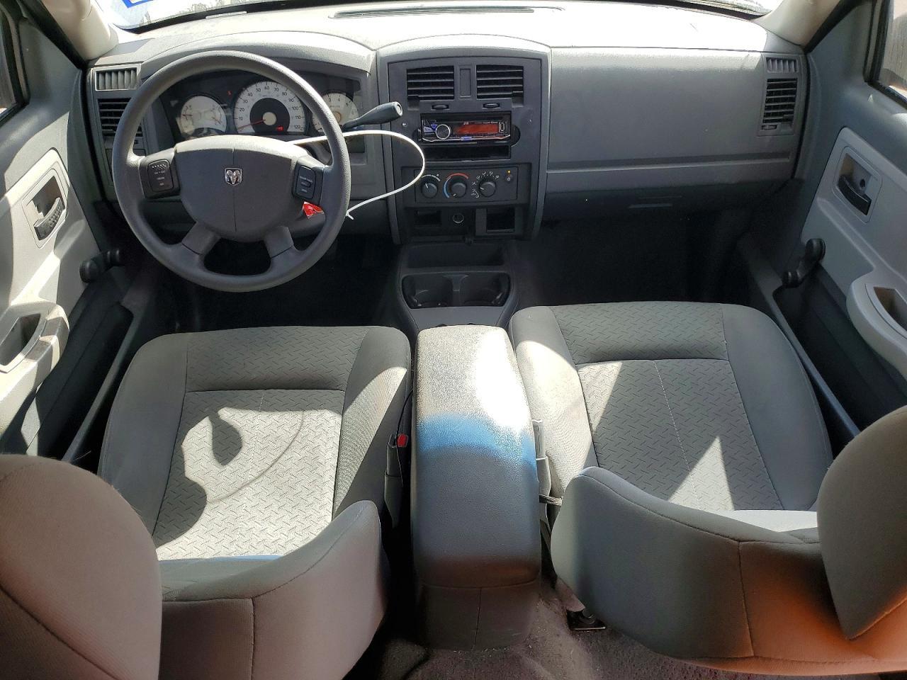 2007 Dodge Dakota Quattro