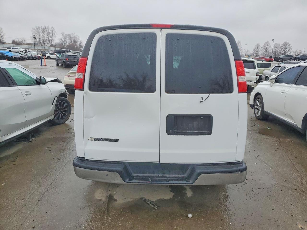 2019 Chevrolet 2019 Chev Express G3500 LT