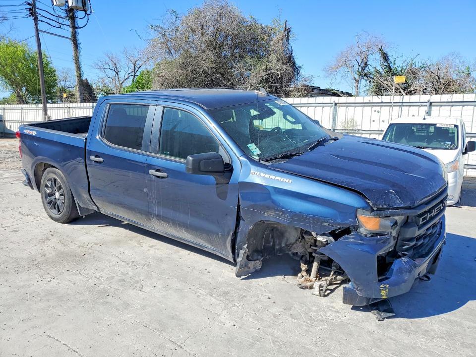 2022 Chevrolet Silverado K1500 Custom