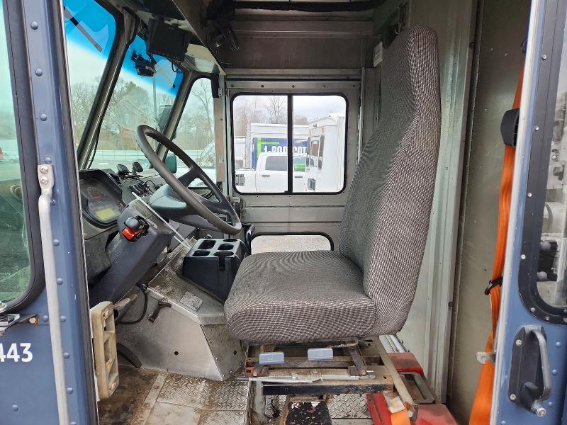 2021 Freightliner MT45 Chassis Delivery Van