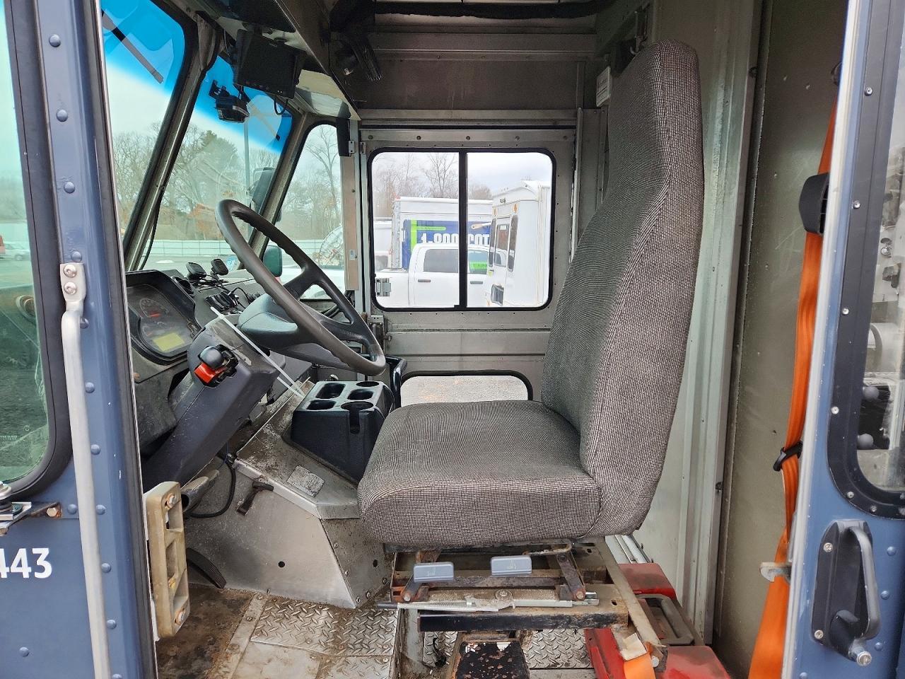 2021 Freightliner MT45 Chassis Delivery Van