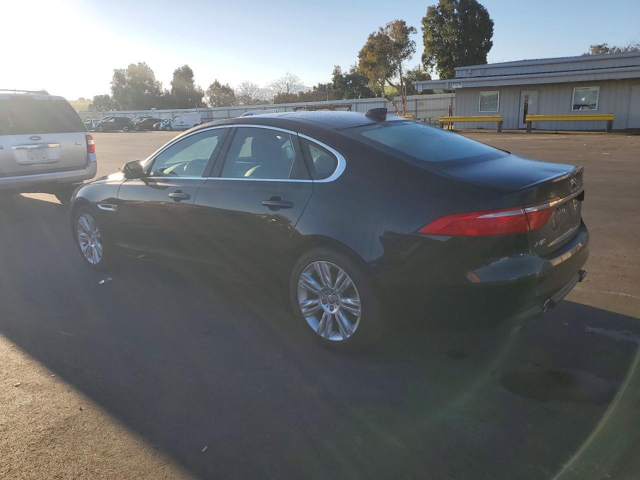 2016 Jaguar Xf Premium