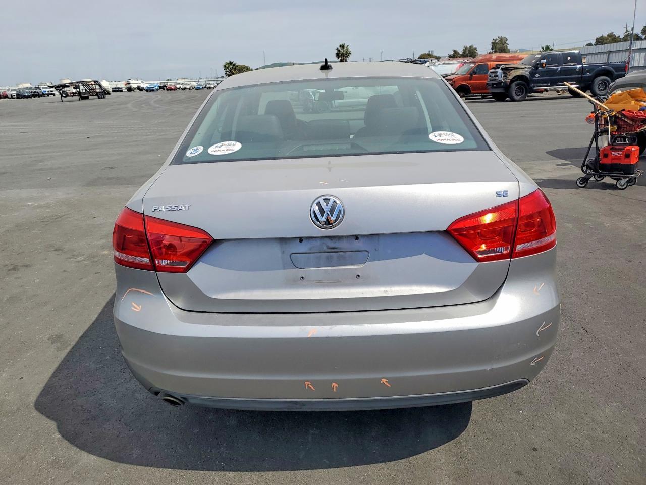 2013 Volkswagen Passat se