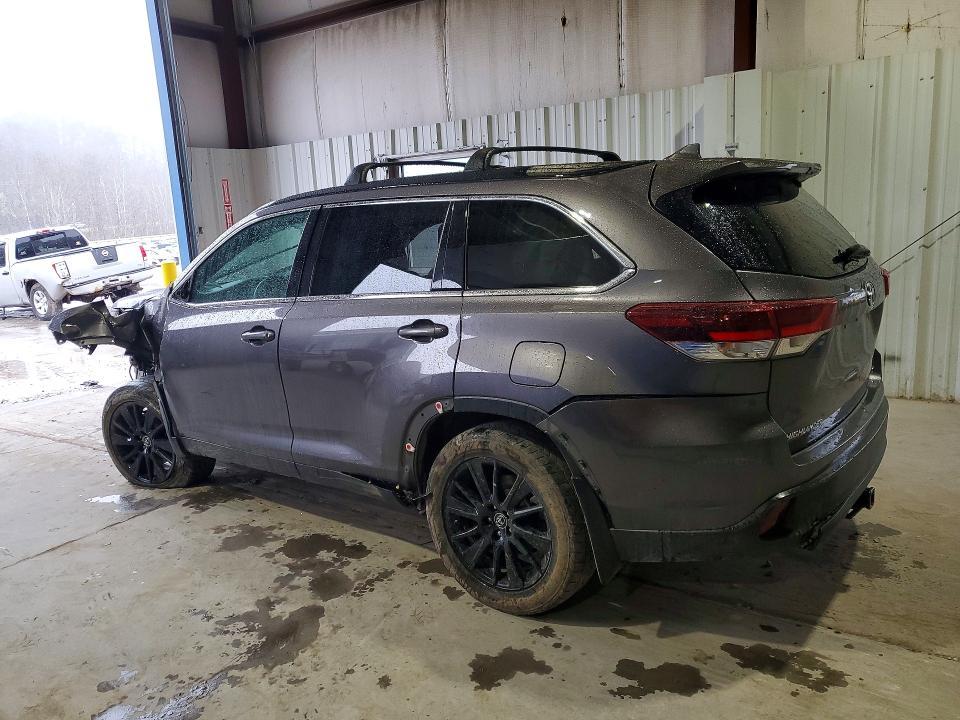 2019 Toyota Highlander se