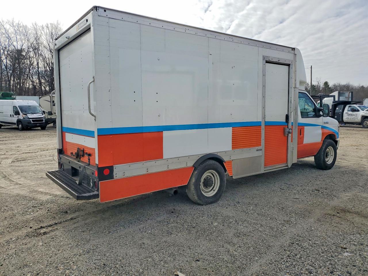 2021 Ford E350 Delivery Truck