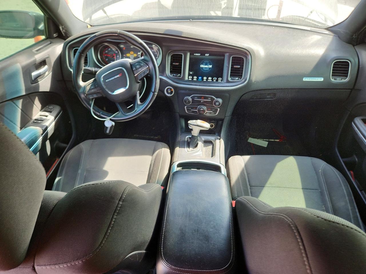 2017 Dodge Charger sxt