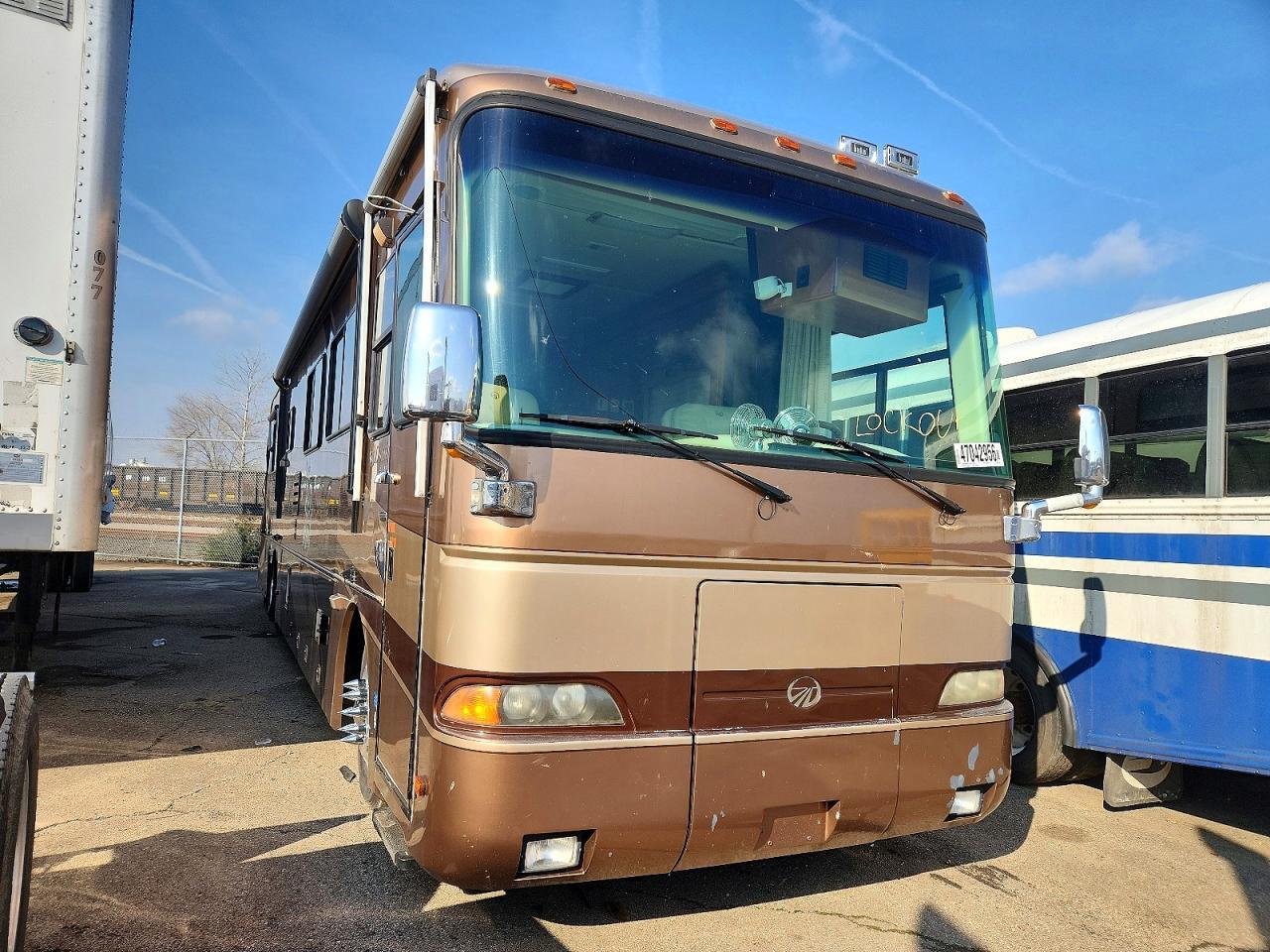 2001 Roadmaster Rail Executive Signature