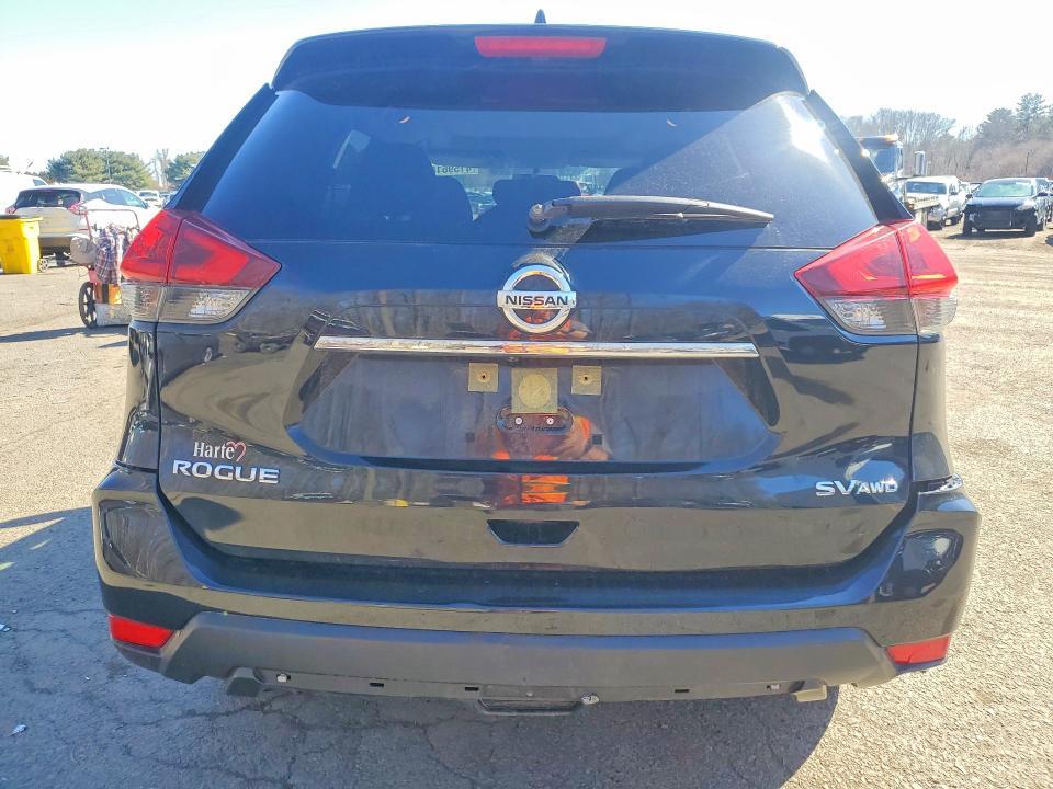2018 Nissan Rogue sv