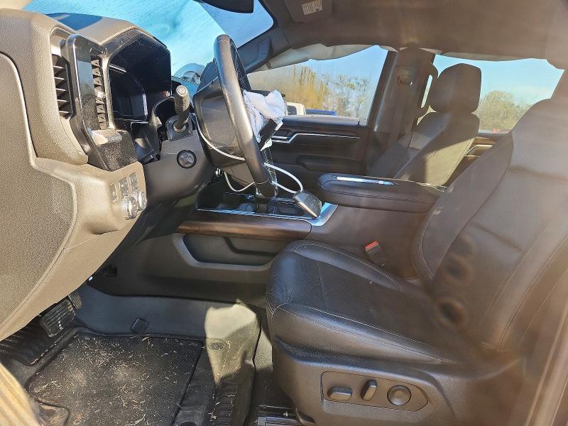 2022 GMC Sierra K1500 SLT