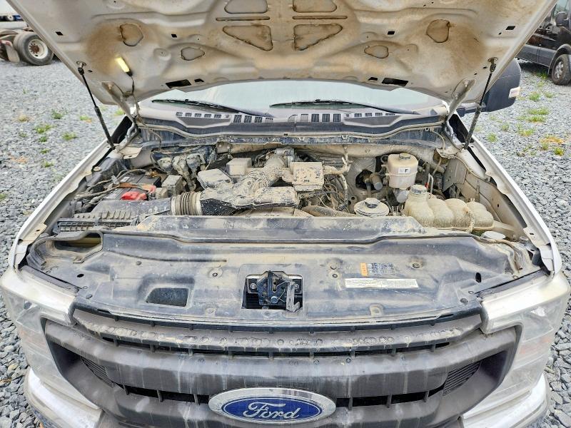 2020 Ford F350 Super Duty Flatbed Truck