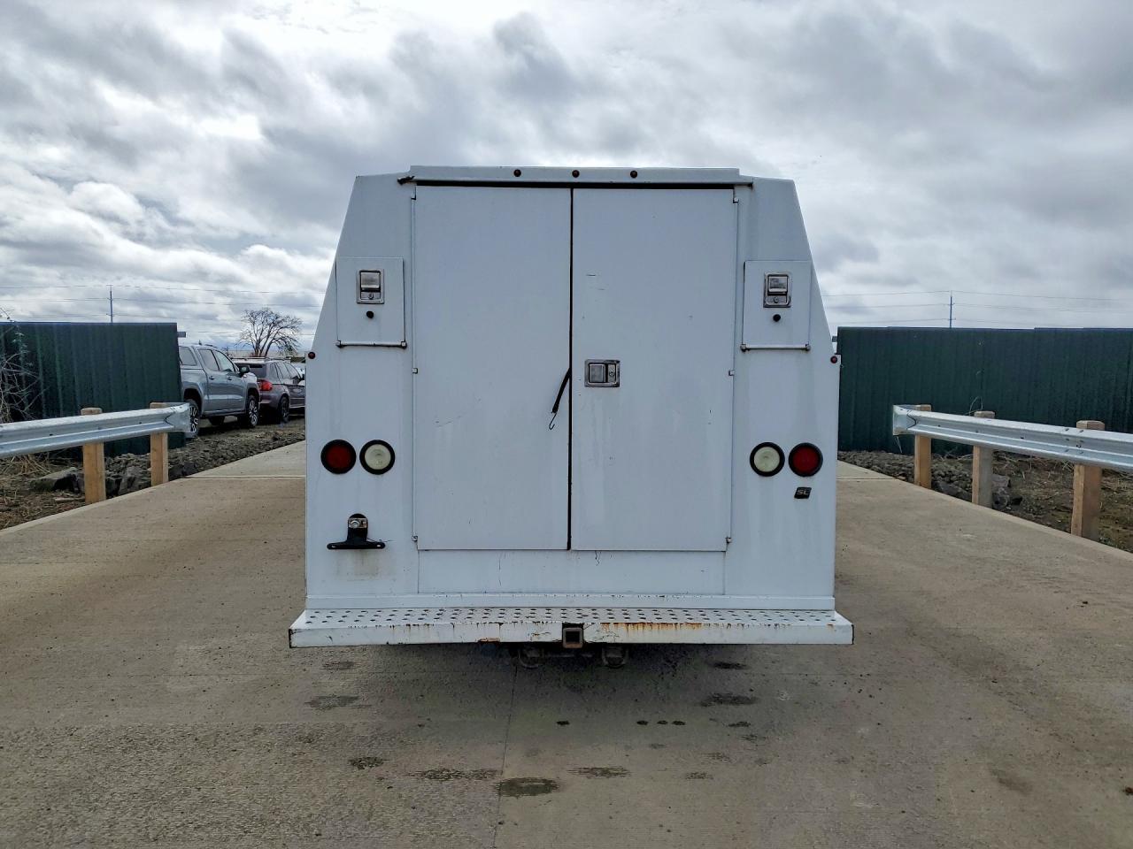 2014 Ford E350 Utility / Service Truck