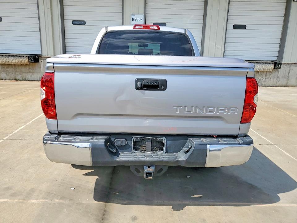 2015 Toyota Tundra SR5