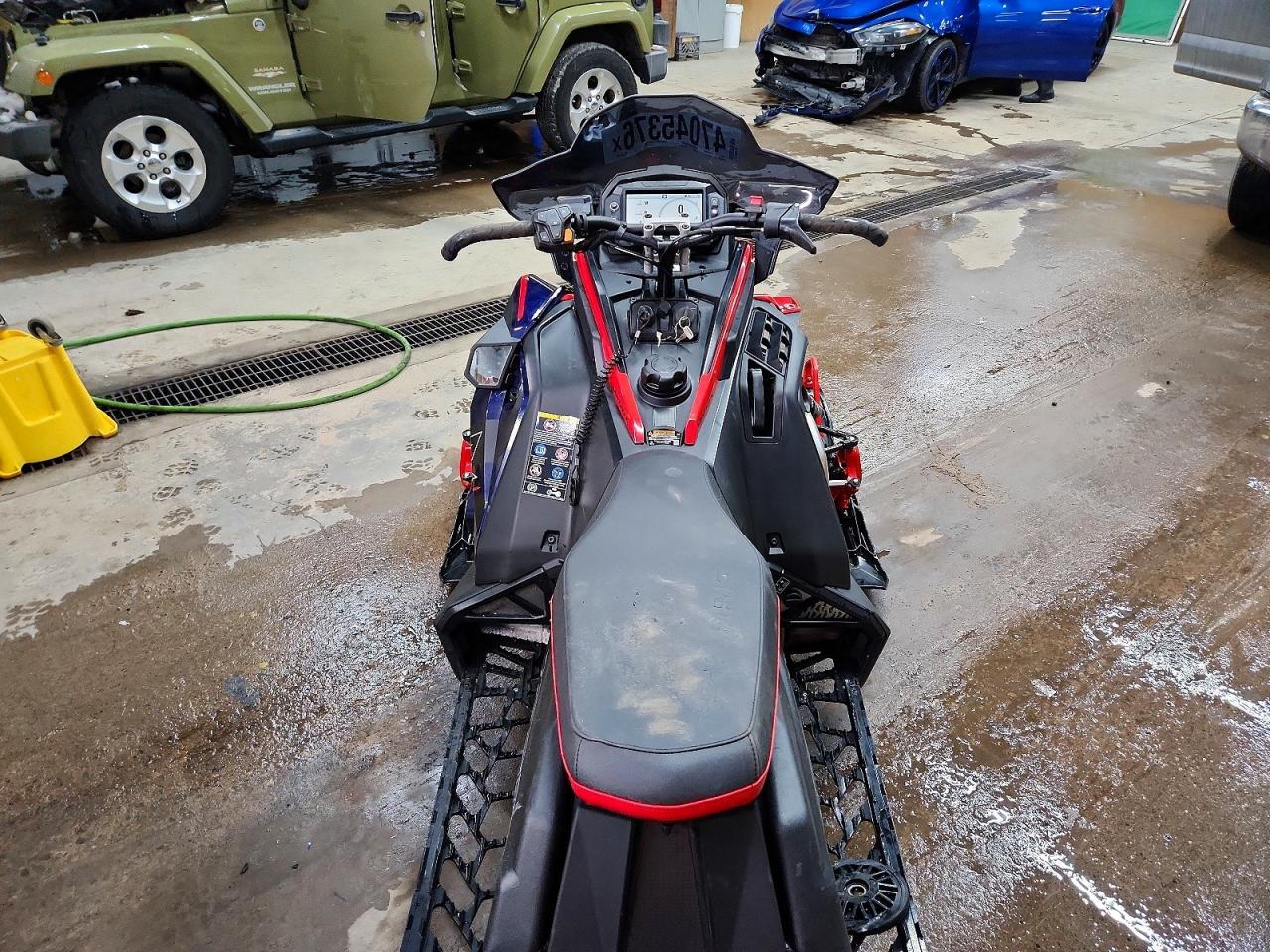 2025 Polaris Matryx XCR PKG