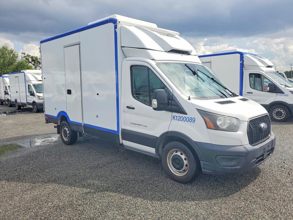 2020 Ford Transit Delivery Truck