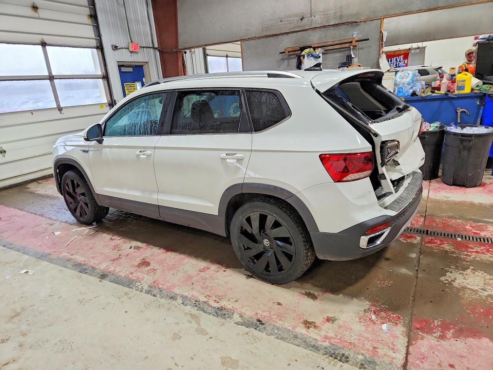 2024 Volkswagen Taos se