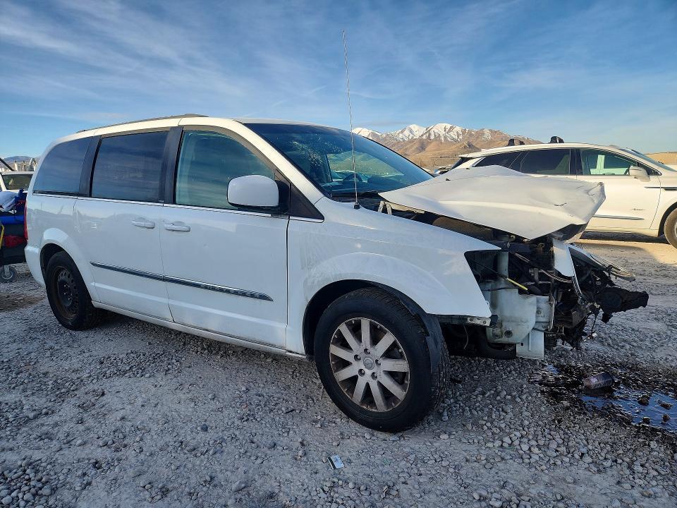 2014 Chrysler Town & Country Touring
