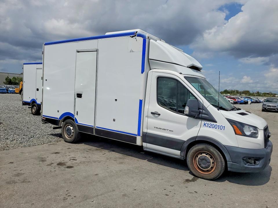 2020 Ford Transit Delivery Truck