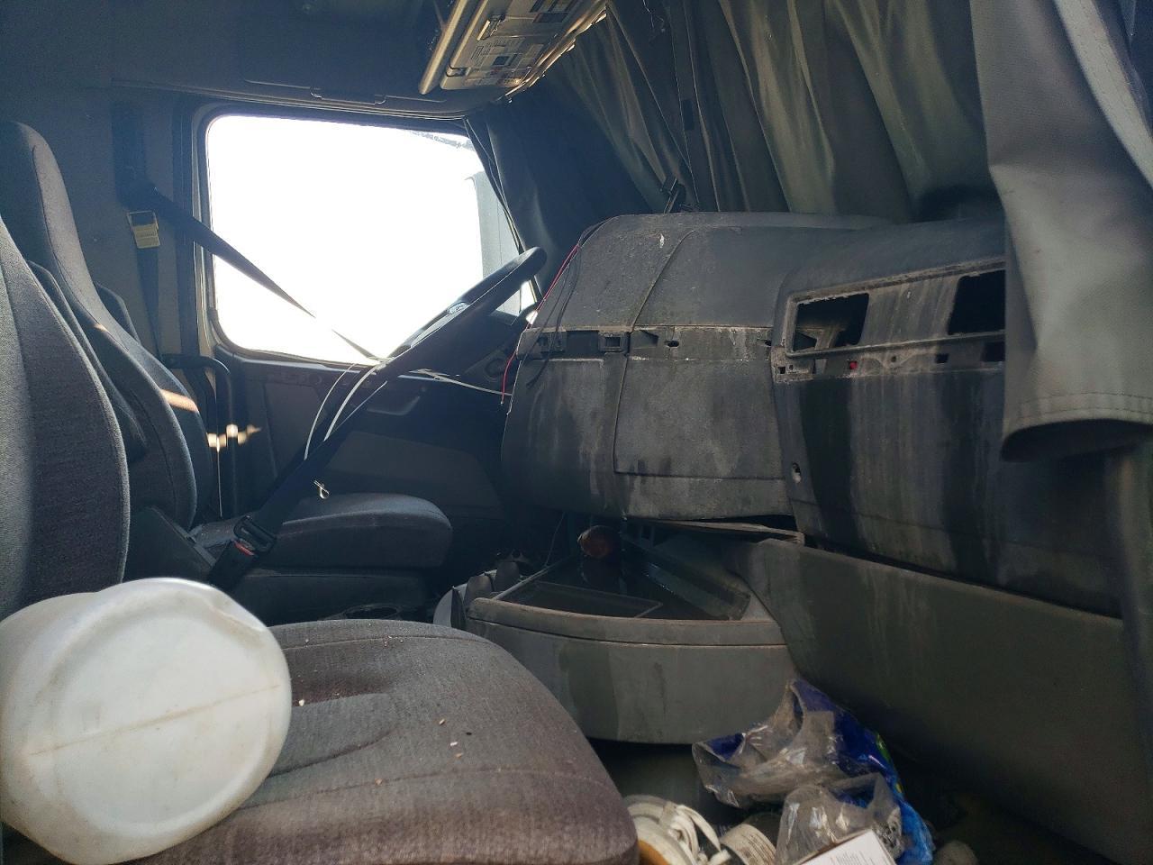 2019 Volvo VNL Semi Truck