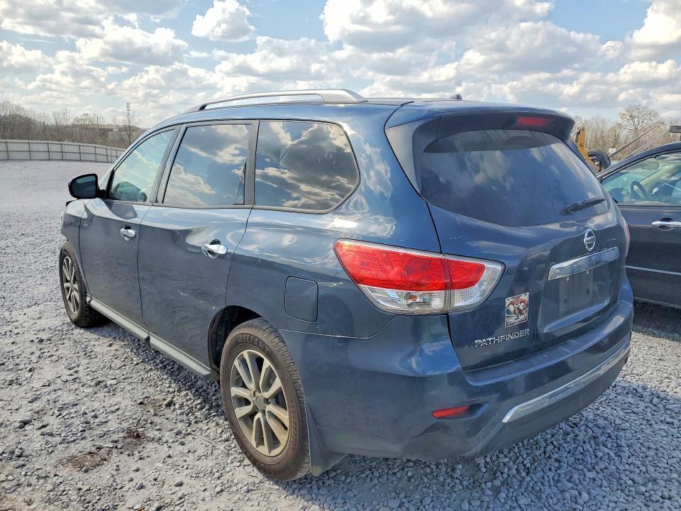2015 Nissan Pathfinder s
