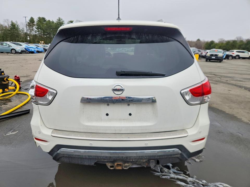 2013 Nissan Pathfinder s