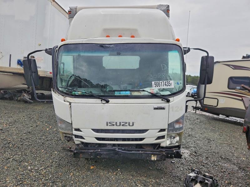 2017 Isuzu NRR BOX Truck