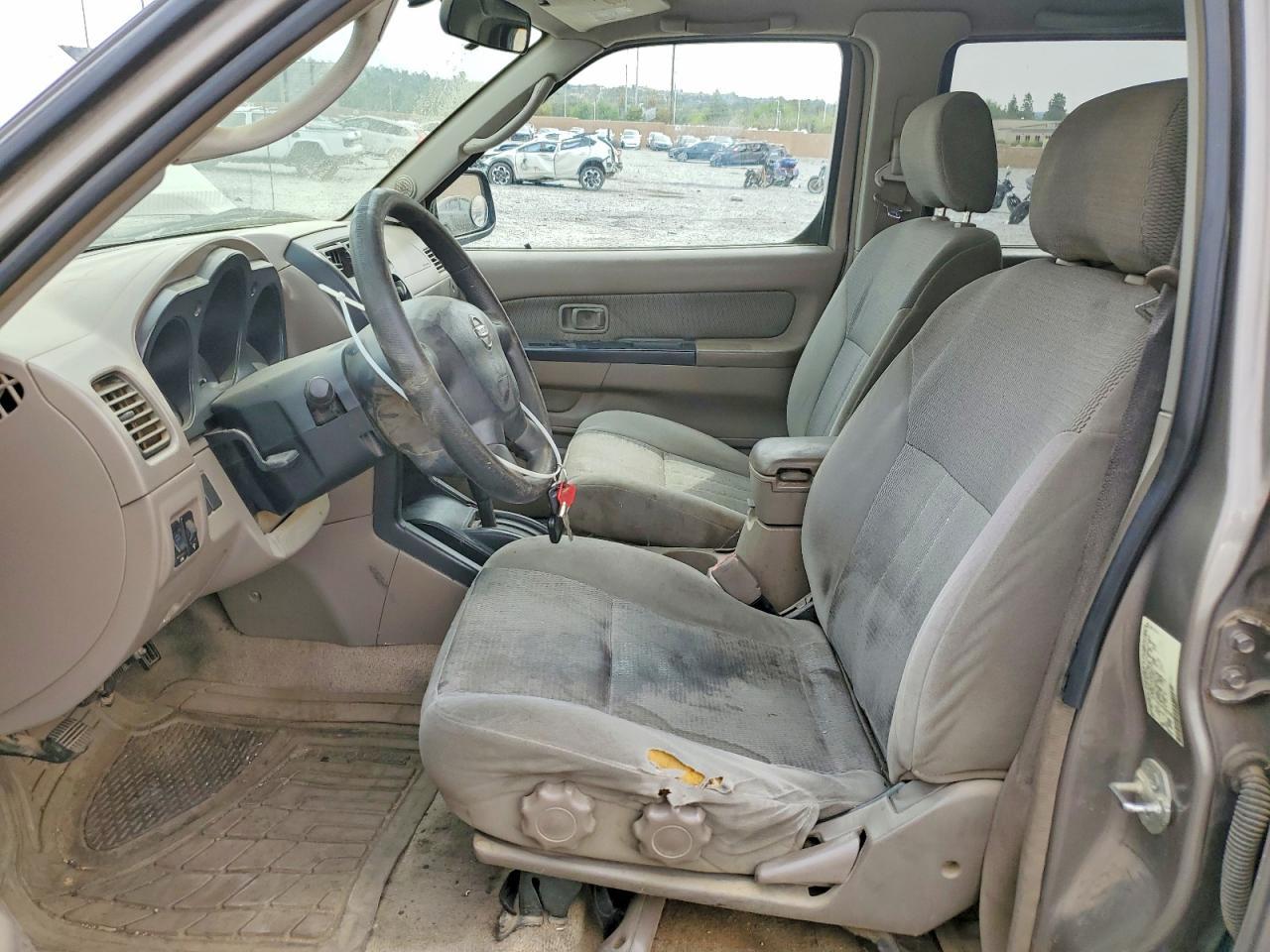 2004 Nissan Frontier XE-V6