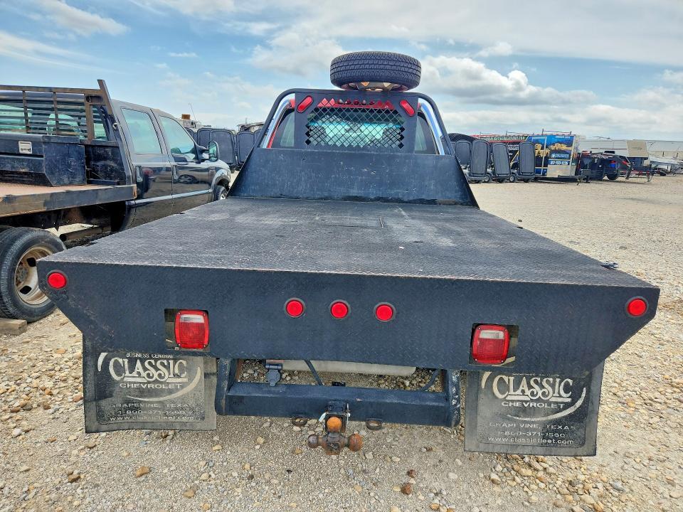 2011 Chevrolet Silverado Flatbed Truck