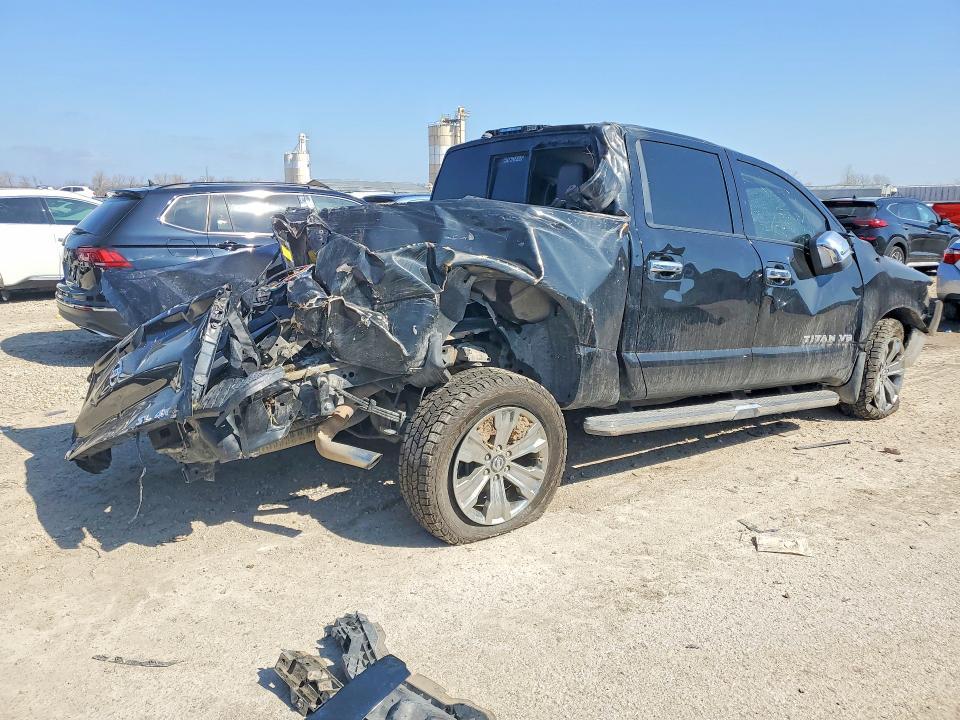 2018 Nissan Titan SL