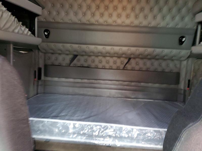 2015 Kenworth Constructi-semi Truck