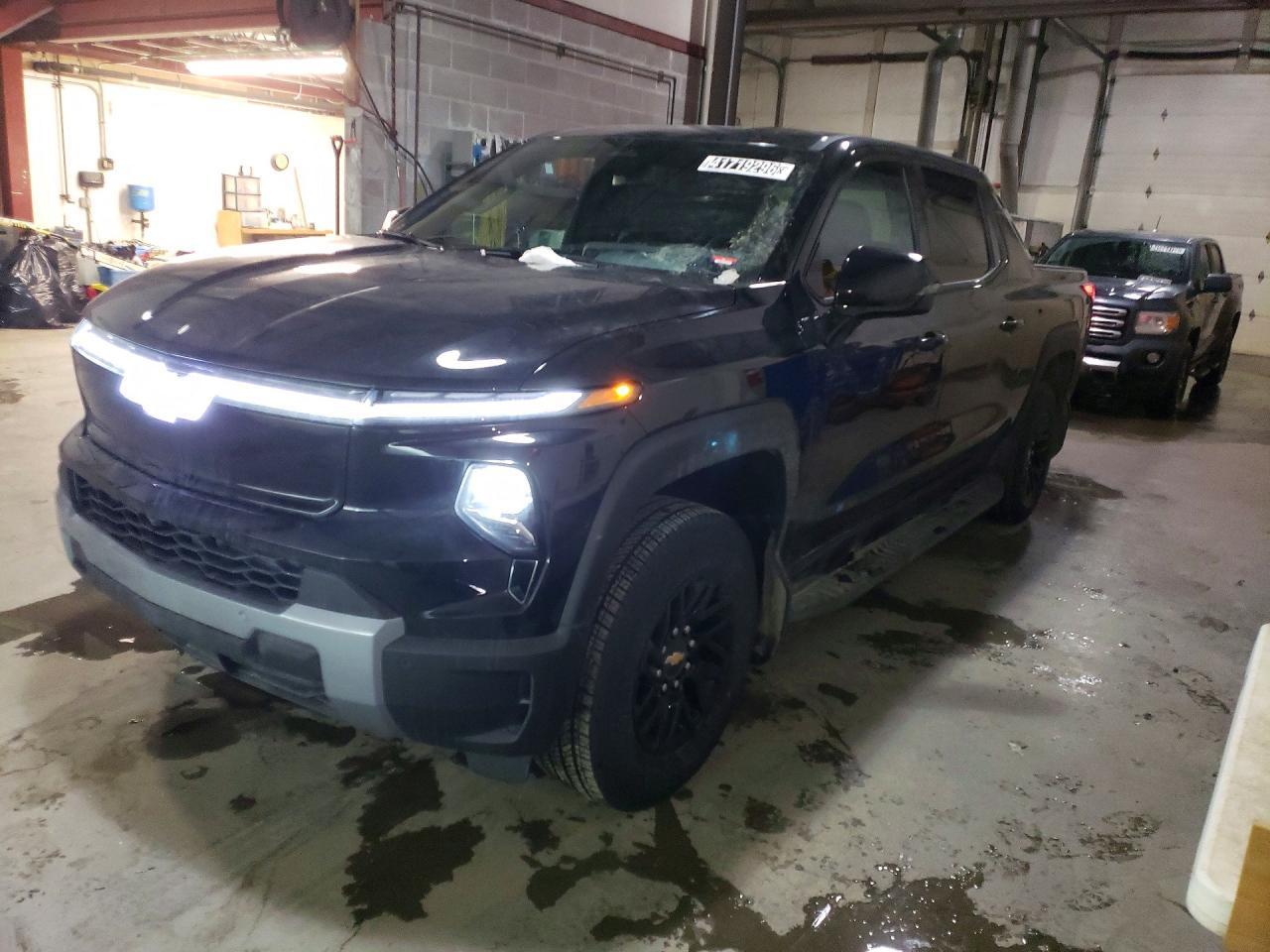 2025 Chevrolet Silverado LT