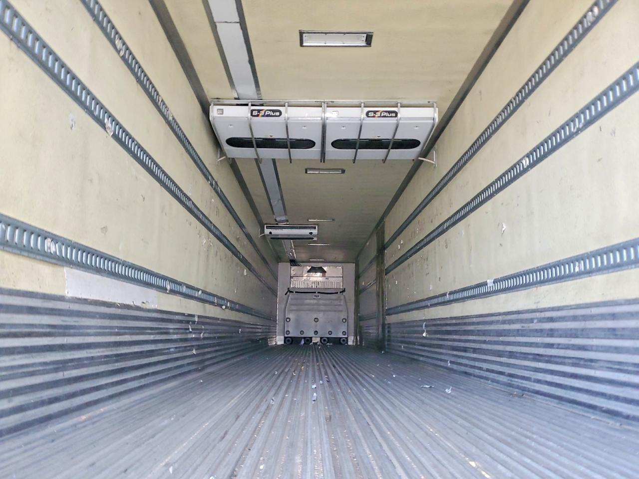 2015 Utility VS2RA Refrigerated Van Trailer