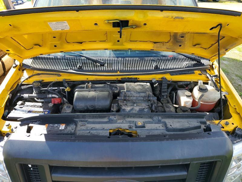 2022 Ford E350 BOX Truck