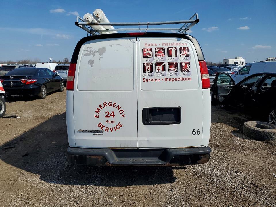 2013 Chev Express G1500